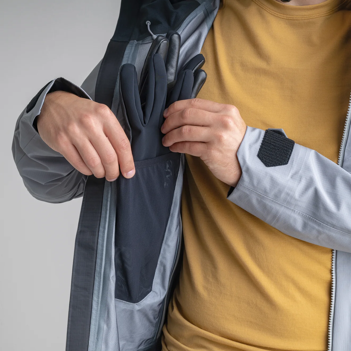 Torento Men's Waterproof 3L Jacket — Earth Red